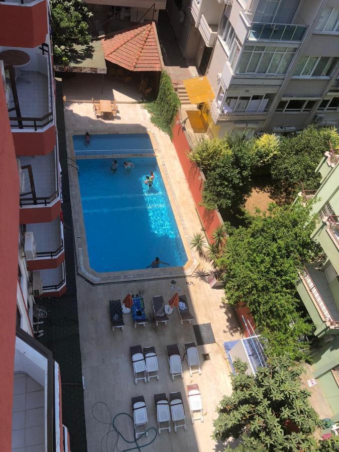 Hotel apartamentowy Luxor